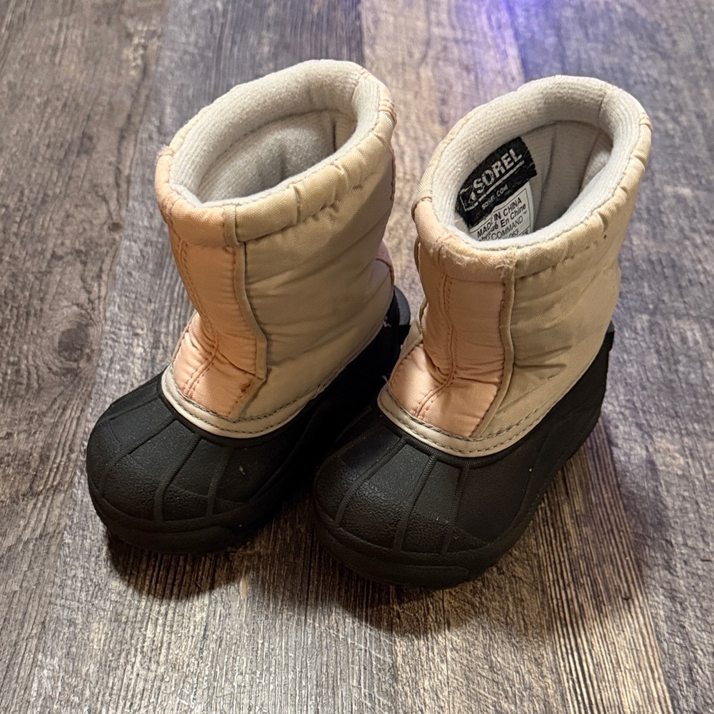 Sorel Kids Snow Boots - Black and Cream